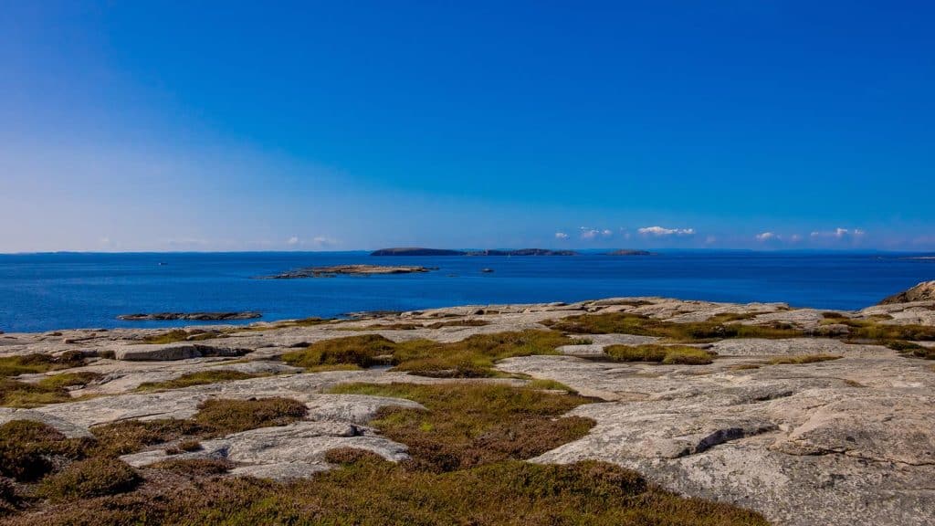 Utsikt fra Guttormsvauen utover havet mot Søsterøyene på Hvaler.